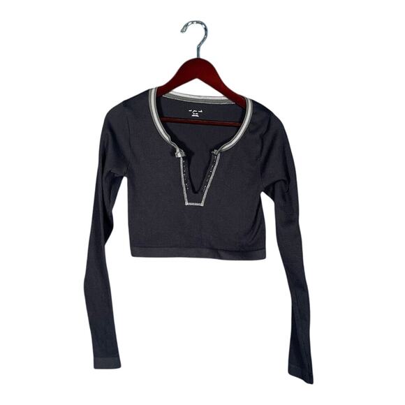 Urban Outfitters Tops - Out From Under Urban Outfitters Shirt Bundle (2)M/L GN/Blk LS V-Neck Ribbed Crop